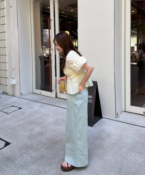 OLUN(オルン)の「fringe detail tuck denim pants/フリンジタックデニムパンツ(デニムパンツ・レディース・インディゴブルー/ライトブルー・FREE/SMALL/X-SMALL)」の12枚目の写真