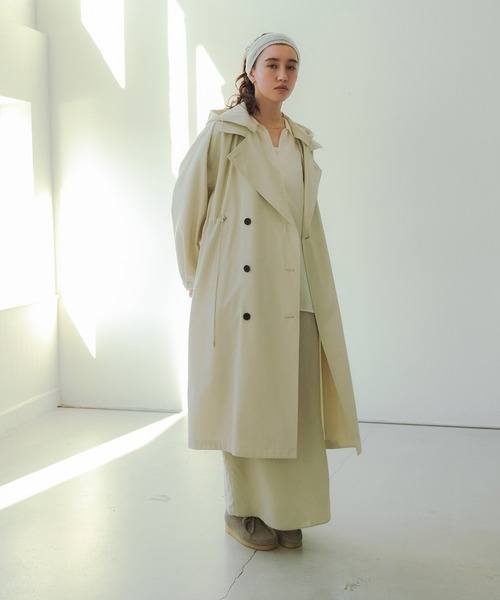 Clarks（クラークス）の「CLARKS　EXCLUSIVE WALLABEE（その他シューズ・レディース・グレー・4.5/4/5.5）」の4枚目の写真