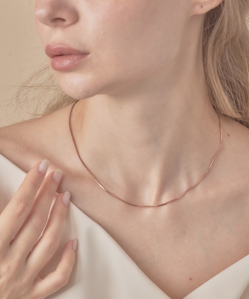 sowang(ソワン)の「シンプルスネークチェーンネックレス1mm / simple snake necklace(ネックレス・レディース・ゴールド/ピンク/シルバー・FREE)」の15枚目の写真
