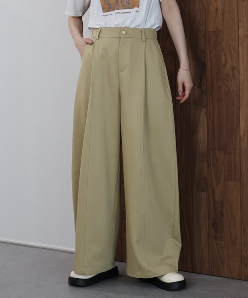 J by blue（ジェイバイブルー）の「エッグカーブパンツ（その他パンツ・レディース・ベージュ/ブラック/ホワイト・MEDIUM）」の10枚目の写真