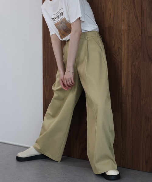 J by blue（ジェイバイブルー）の「エッグカーブパンツ（その他パンツ・レディース・ベージュ/ブラック/ホワイト・MEDIUM）」の12枚目の写真