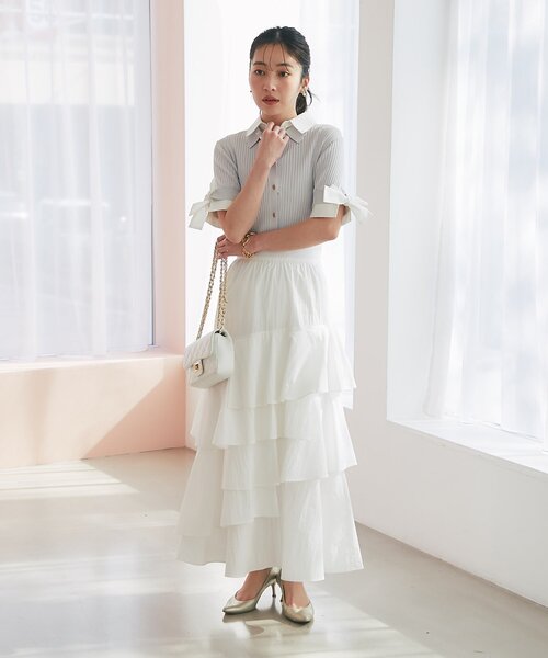 La boutique BonBon（ラブティックボンボン）の「【立体的で華やか】コットンナイロンイレヘムティアードスカート（スカート・レディース・ホワイト/サックスブルー・38/36）」の14枚目の写真