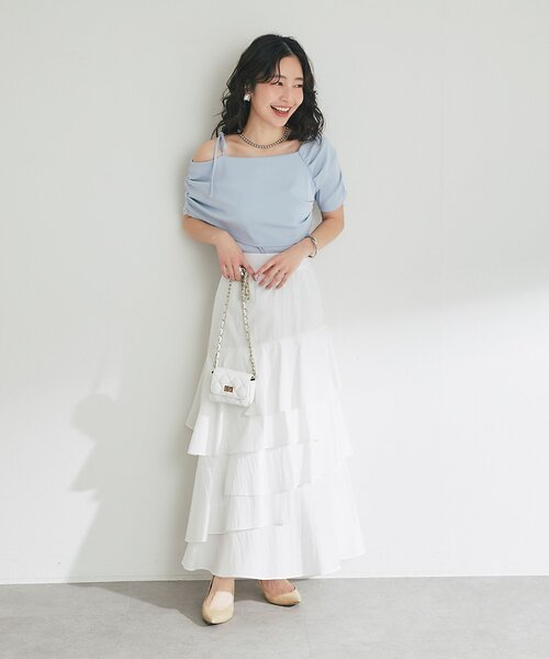 La boutique BonBon（ラブティックボンボン）の「【立体的で華やか】コットンナイロンイレヘムティアードスカート（スカート・レディース・ホワイト/サックスブルー・38/36）」の16枚目の写真