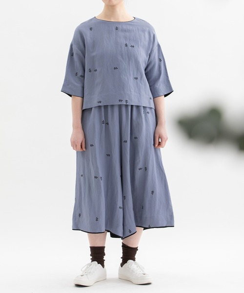 nop de nod（ノップドゥノッド）の「リネンレーヨン刺繍ガウチョパンツ（その他パンツ・レディース・ライトブルー/ブラック/ネイビー・3）」の9枚目の写真