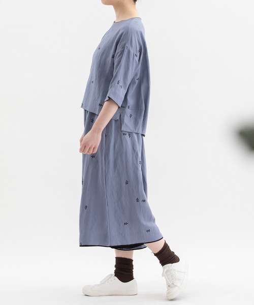 nop de nod（ノップドゥノッド）の「リネンレーヨン刺繍ガウチョパンツ（その他パンツ・レディース・ライトブルー/ブラック/ネイビー・3）」の10枚目の写真