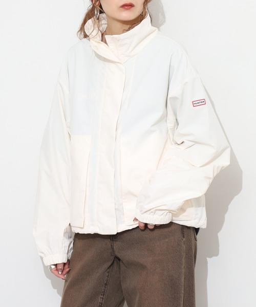 HUNTER(ハンター)の「HUNTER ウィメンズ プレイ ショート ウェザー ジャケット(ナイロンジャケット・レディース・アイボリー/ブラック/ライトカーキ・S/M)」の16枚目の写真