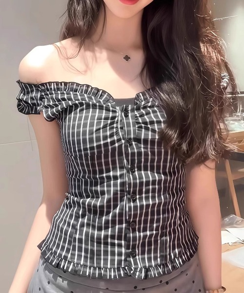 GLAMOROUS JANE(グラマラスジェーン)の「チェック柄フロントボタントップス(シャツ/ブラウス・レディース・ブラック・M/L)」の2枚目の写真