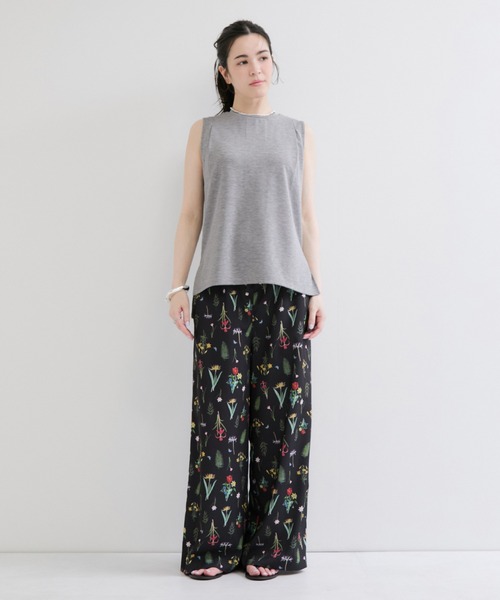 le cercle ADAM ET ROPE'（ルセルクルアダムエロペ）の「【UVカット】カットタンクトップ（タンクトップ・レディース・ブラック/ライトグレー/ホワイト/ピンク系その他2・FREE）」の9枚目の写真