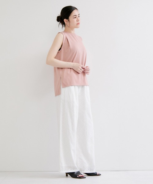 le cercle ADAM ET ROPE'（ルセルクルアダムエロペ）の「【UVカット】カットタンクトップ（タンクトップ・レディース・ブラック/ライトグレー/ホワイト/ピンク系その他2・FREE）」の12枚目の写真