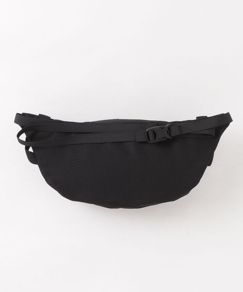 CMF OUTDOOR GARMENT（シーエムエフアウトドアガーメント）の「CMF OUTDOOR GARMENT / シーエムエフ アウトドア ガーメント：FANNY PACK：CMF2502-AC15[AST]（ショルダーバッグ・メンズ・ブラック・FREE）」の2枚目の写真