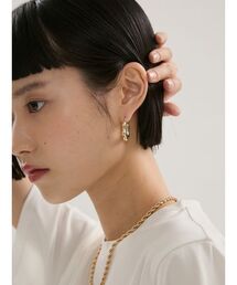 emmi（エミ）の「フラワーフリルワンタッチピアス（ピアス（両耳用））」