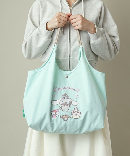 sanrio(サンリオ)の「【unify × Sanrio characters(サンリオキャラクターズ) 】大容量 A4サイズ収納可 軽撥水 トートバッグ SUPK-01(ショルダーバッグ・レディース・サックスブルー/ブラック/ラベンダー/ネイビー/ミント/ライトグレー・ONE SIZE)」の17枚目の写真
