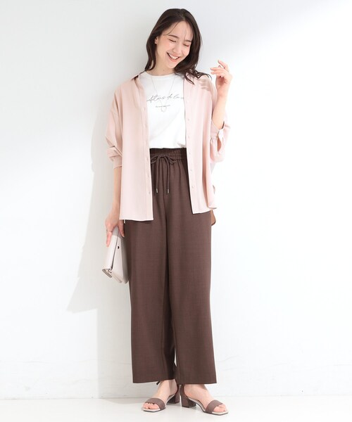 SHOO・LA・RUE(シューラルー)の「【S-LL/洗濯機可】後ろ姿も抜かりなく バックレースアップシャツ(シャツ/ブラウス・レディース・オフホワイト/ライトブルー/ベビーピンク・02/01/04/03)」の4枚目の写真
