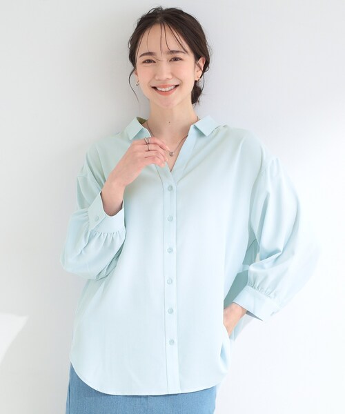 SHOO・LA・RUE(シューラルー)の「【S-LL/洗濯機可】後ろ姿も抜かりなく バックレースアップシャツ(シャツ/ブラウス・レディース・オフホワイト/ライトブルー/ベビーピンク・02/01/04/03)」の7枚目の写真