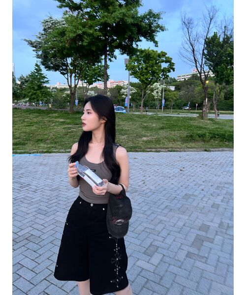 CRITIC（クリティック）の「GOTHIC TWILL BERMUDA PANTS BLACK（その他パンツ・レディース・その他・LARGE/MEDIUM/SMALL）」の6枚目の写真