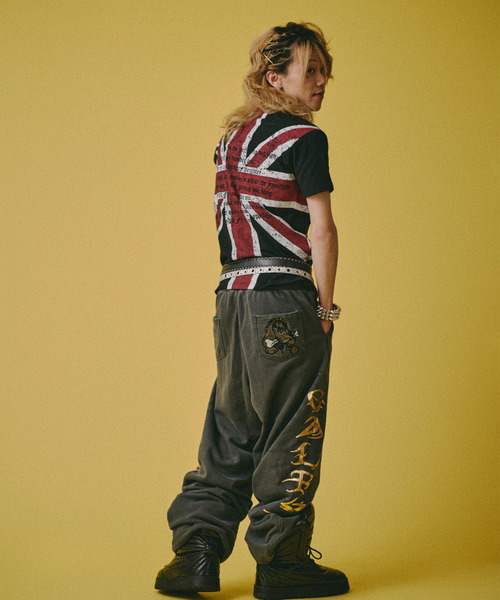 GALFY（ガルフィー）の「『GALFY/ガルフィー』UKギャル男 TEE（Tシャツ/カットソー・レディース・ブラック系1/ブラック/ホワイト・XL/L）」の21枚目の写真