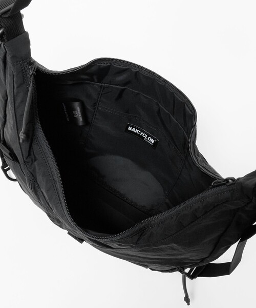 BAICYCLON by Bagjack(バイシクロン バイ バグジャック)の「【別注】<BAICYCLON>2WAY ショルダー バッグ(ショルダーバッグ・メンズ・ブラック・FREE)」の12枚目の写真