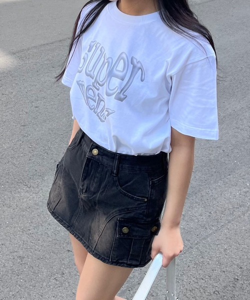 tunee（チュニー）の「メタリックシルバーデザイン半袖Tシャツ(hsyd)（Tシャツ/カットソー・レディース・ホワイト・LARGE）」の4枚目の写真