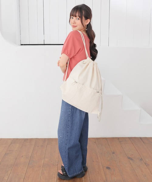 Honeys(ハニーズ)の「ドローコードナップサック(バックパック/リュック・レディース・カーキ/アイボリー/グレイッシュベージュ/ブラック・FREE)」の5枚目の写真