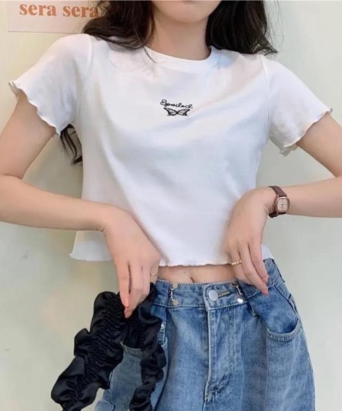 FUNdaysion(ファンデイション)の「ワンポイント刺繍ショートTシャツ(Tシャツ/カットソー・レディース・ブラック/ホワイト・M)」の6枚目の写真
