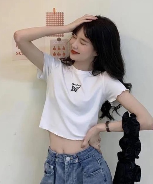 FUNdaysion(ファンデイション)の「ワンポイント刺繍ショートTシャツ(Tシャツ/カットソー・レディース・ブラック/ホワイト・M)」の15枚目の写真