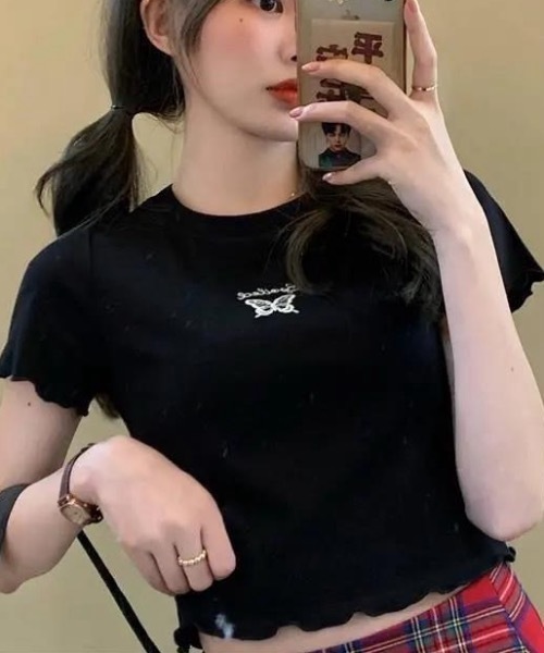 FUNdaysion(ファンデイション)の「ワンポイント刺繍ショートTシャツ(Tシャツ/カットソー・レディース・ブラック/ホワイト・M)」の10枚目の写真