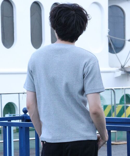BEN DAVIS（ベンデイビス）の「【BEN DAVIS（ベンデイビス）】WAFFLE S/S HENLEY / クルーネック ワッフル オーバーサイズ 半袖 レイヤード（Tシャツ/カットソー・メンズ・ライトグレー/ワイン/ホワイト/ブラック・MEDIUM/LARGE/X-LARGE）」の18枚目の写真