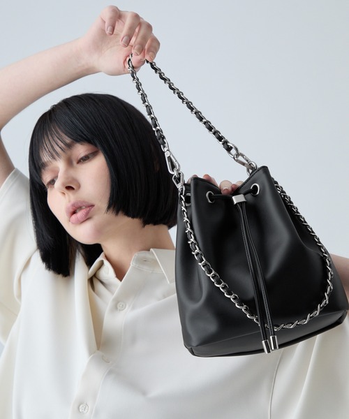 VELNUS(ベルナス)の「【VELNUS】Multi-Way Cross Design Chain Drawstring Bag/マルチway クロスデザイン チェーン巾着バッグ(ショルダーバッグ・メンズ・ブラック/アイボリー・FREE)」の22枚目の写真