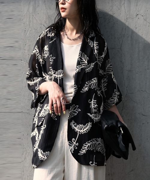 antiqua(アンティカ)の「リーフ 柄 刺繍 シアー テーラードジャケット(テーラードジャケット・レディース・ブラック/ナチュラル・ONESIZE)」の7枚目の写真