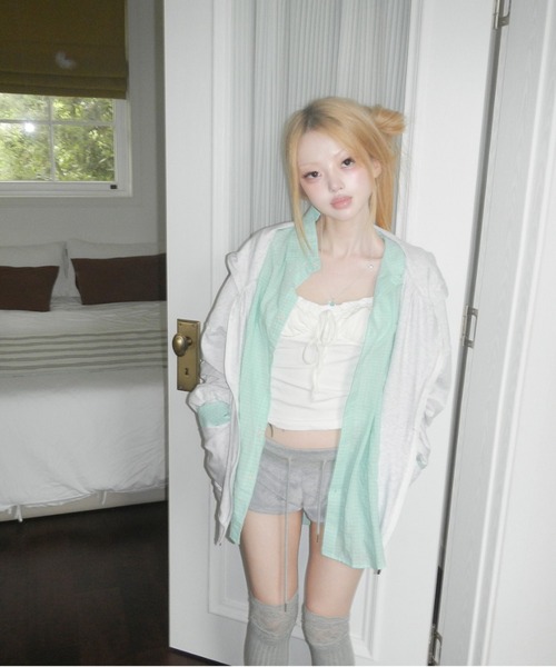 THEAIRTOWN(ジエアタウン)の「cinamon shirring top(キャミソール・レディース・アイボリー/ミント・FREE)」の11枚目の写真