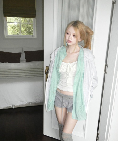 THEAIRTOWN(ジエアタウン)の「cinamon shirring top(キャミソール・レディース・アイボリー/ミント・FREE)」の9枚目の写真