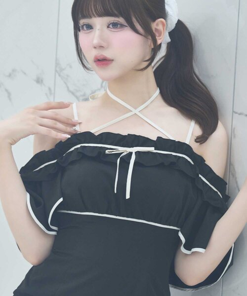 Belle Charme(ベルシャルム)の「【Belle Charme】Frill Offshoulder Onepiece(ワンピース・レディース・ベージュ/ブラック/アイボリー・FREE)」の8枚目の写真