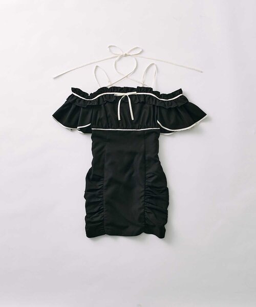 Belle Charme(ベルシャルム)の「【Belle Charme】Frill Offshoulder Onepiece(ワンピース・レディース・ベージュ/ブラック/アイボリー・FREE)」の9枚目の写真