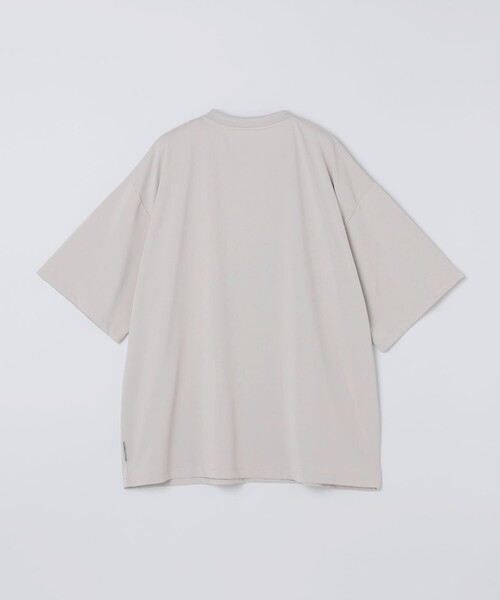 SHIPS Colors（シップス カラーズ）の「SHIPS Colors:〈汗染み防止・遮熱・吸水速乾・UVカット〉ルーズ シルエット T（Tシャツ/カットソー・メンズ・ライトホワイト/ブラック/ベージュ・LARGE/X-LARGE/MEDIUM）」の6枚目の写真
