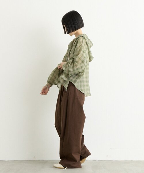CIAOPANIC TYPY(チャオパニックティピー)の「∴シアークロップドジップチェックフードシャツ(シャツ/ブラウス・レディース・ブラウン/グリーン/ブルー/オフホワイト・ONE SIZE)」の16枚目の写真