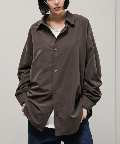 Alfred Alex(アルフレッドアレックス)の「【Alfred Alex】Oversized Textured Shirt / オーバーサイズ テクスチャー 長袖シャツ(シャツ/ブラウス・メンズ・スミクロ/キャメル/ブラウン・M/L)」の2枚目の写真