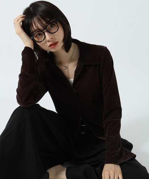 PAGEBOY(ページボーイ)の「クールベロアコンパクトシャツ【接触冷感】(シャツ/ブラウス・レディース・ブラック/ダークブラウン・FREE)」の1枚目の写真