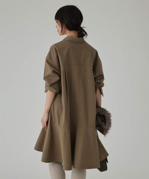 BABYLONE(バビロン)の「ペプラムシャツワンピース(シャツワンピース・レディース・ホワイト/カーキ・フリー)」の14枚目の写真