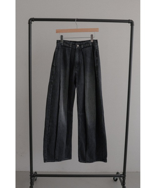 tento(テント)の「Tucked Barrel-Leg Jeans(デニムパンツ・レディース・ブルー/ブラック・36/38)」の10枚目の写真