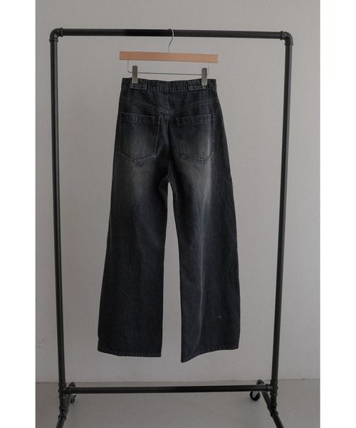 tento(テント)の「Tucked Barrel-Leg Jeans(デニムパンツ・レディース・ブルー/ブラック・36/38)」の11枚目の写真