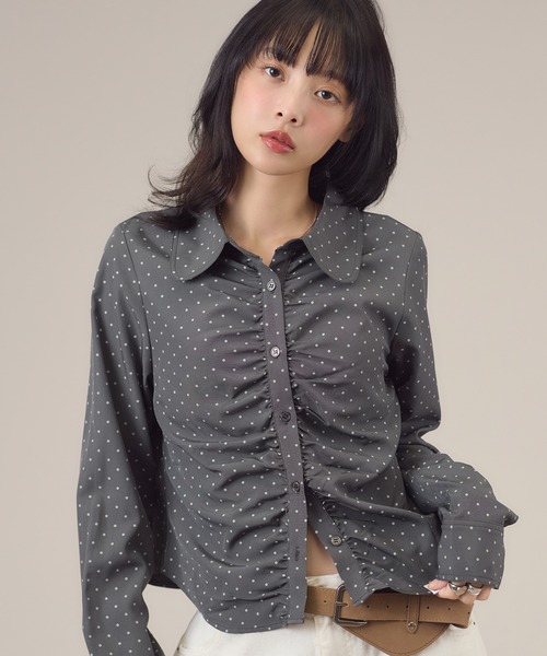 apres jour mignon(アプレジュールミニョン)の「アソート柄シャーリングシャツ(シャツ/ブラウス・レディース・ベージュ/チャコールグレー/ブラウン系その他/オフホワイト・LARGE/フリー)」の11枚目の写真