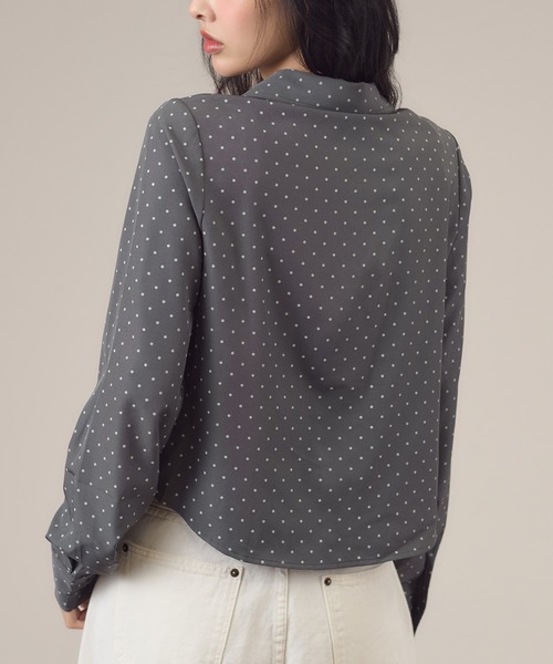 apres jour mignon(アプレジュールミニョン)の「アソート柄シャーリングシャツ(シャツ/ブラウス・レディース・ベージュ/チャコールグレー/ブラウン系その他/オフホワイト・LARGE/フリー)」の14枚目の写真