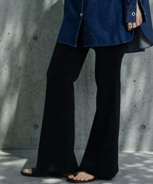 Soiunique（スワユニーク）の「フレアシルエットリブパンツ［Soiunique］（その他パンツ・レディース・チャコールグレー/ブラック・LL/L/M）」の6枚目の写真