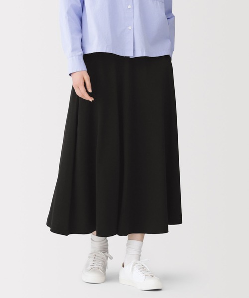 無印良品(ムジルシリョウヒン)の「婦人 ライトスウェットフレアスカート(スカート・レディース・ブラック・XS)」の1枚目の写真