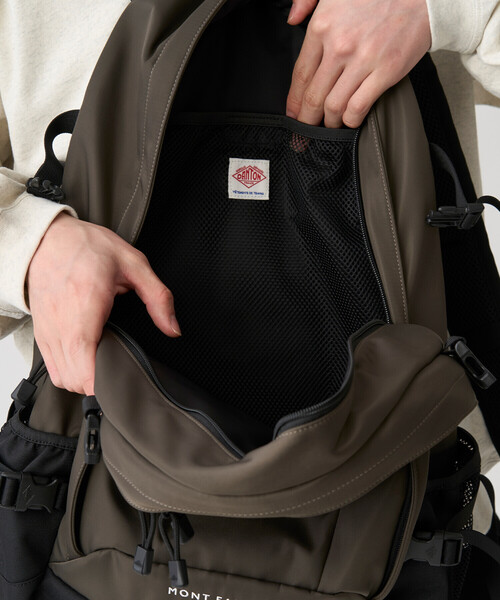DANTON(ダントン)の「MONT FARON 27 - Polyester Twill 27L Backpack(バックパック/リュック・レディース・グレー/オリーブ/ブラック・-)」の7枚目の写真