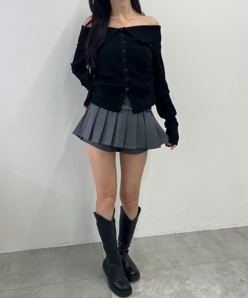 PHILLY(フィリー)の「フロントボタンオフショルトップス(Tシャツ/カットソー・レディース・ブラック/ブラウン/ベージュ・FREE)」の13枚目の写真