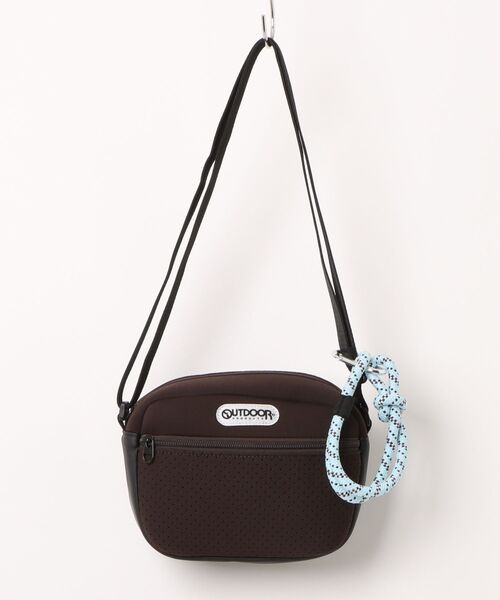 le cercle ADAM ET ROPE'（ルセルクルアダムエロペ）の「【アウトドアプロダクツ】ネオプレーンミニショルダー（トートバッグ・メンズ・ブラック/ダークブラウン/パープル・FREE）」の2枚目の写真