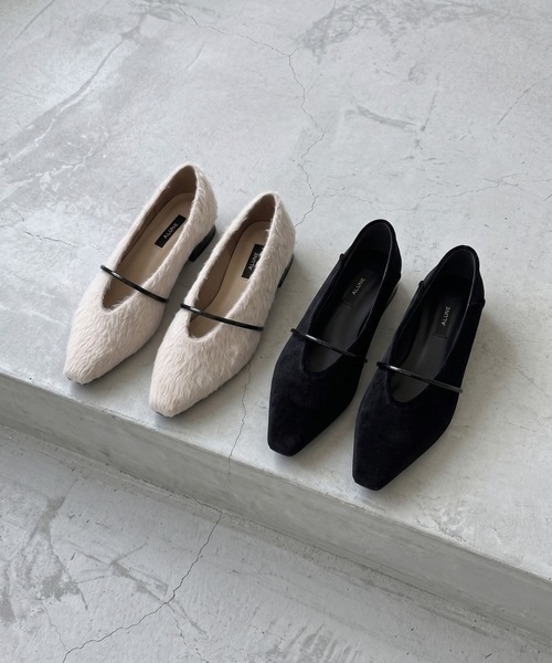 ALUNE(アルネ)の「2WAYバブーシュパンプス(バレエシューズ・レディース・アイボリー/ブラック・22.5cm/24.5cm/24cm/23.5cm/23cm)」の22枚目の写真