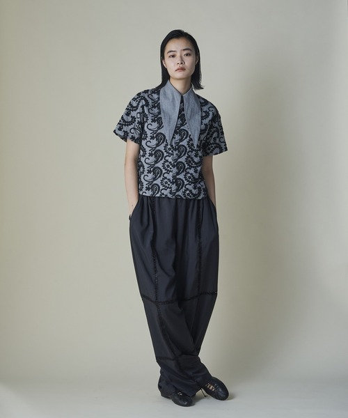 mintdesigns(ミントデザインズ)の「Layered Paisley Tie Collar Shirt(シャツ/ブラウス・レディース・ブラック/サックスブルー・ONESIZE)」の4枚目の写真
