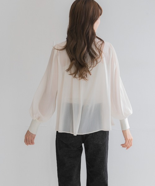 URBAN RESEARCH ROSSO WOMEN(アーバンリサーチ ロッソ)の「ハイネックボリュームスリーブブラウス(シャツ/ブラウス・レディース・ピンク/ブラック/アイボリー・FREE)」の8枚目の写真